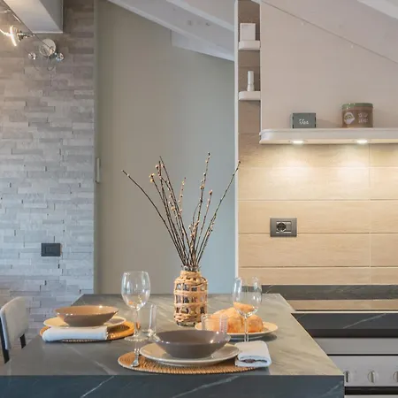 Prestige Loft By Rent Apartment *
